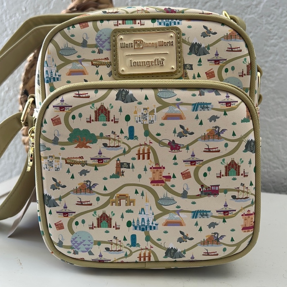 Lounge fly Walt Disney world 50th anniversary cross body  limited edition!